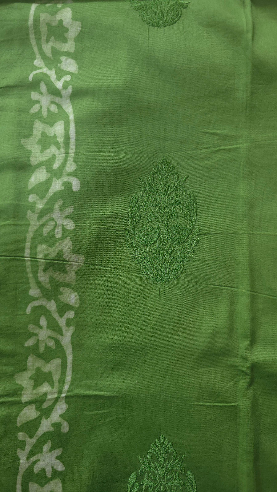 Green Hand Batik Handloom Cotton Dress Material with Embroidered Buttas (3 Piece)