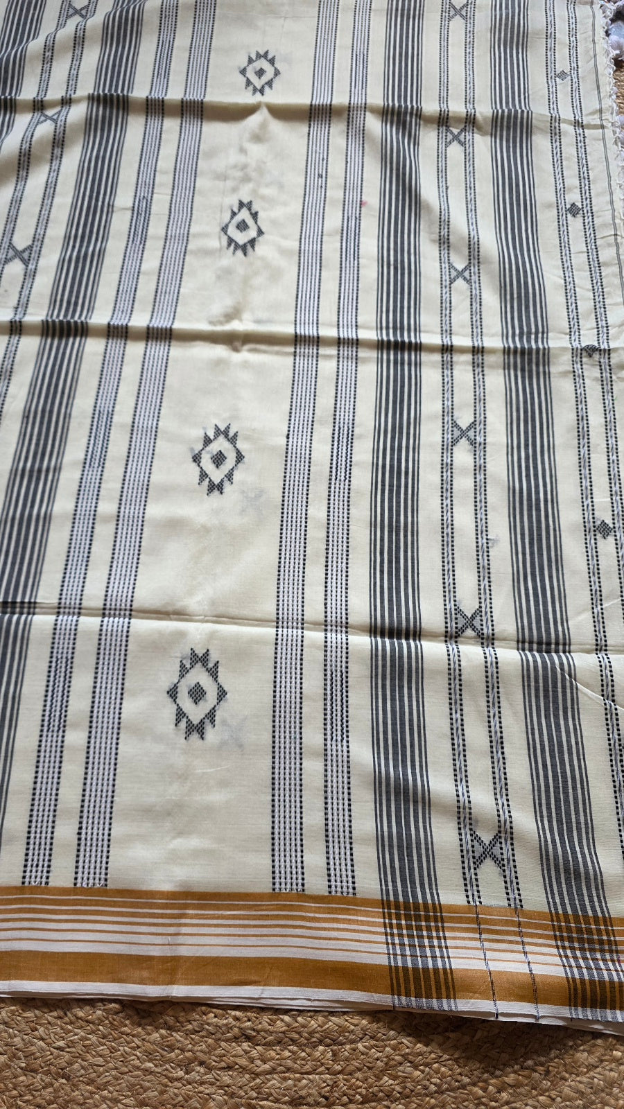 Chukki Handloom Cotton Saree – Cream