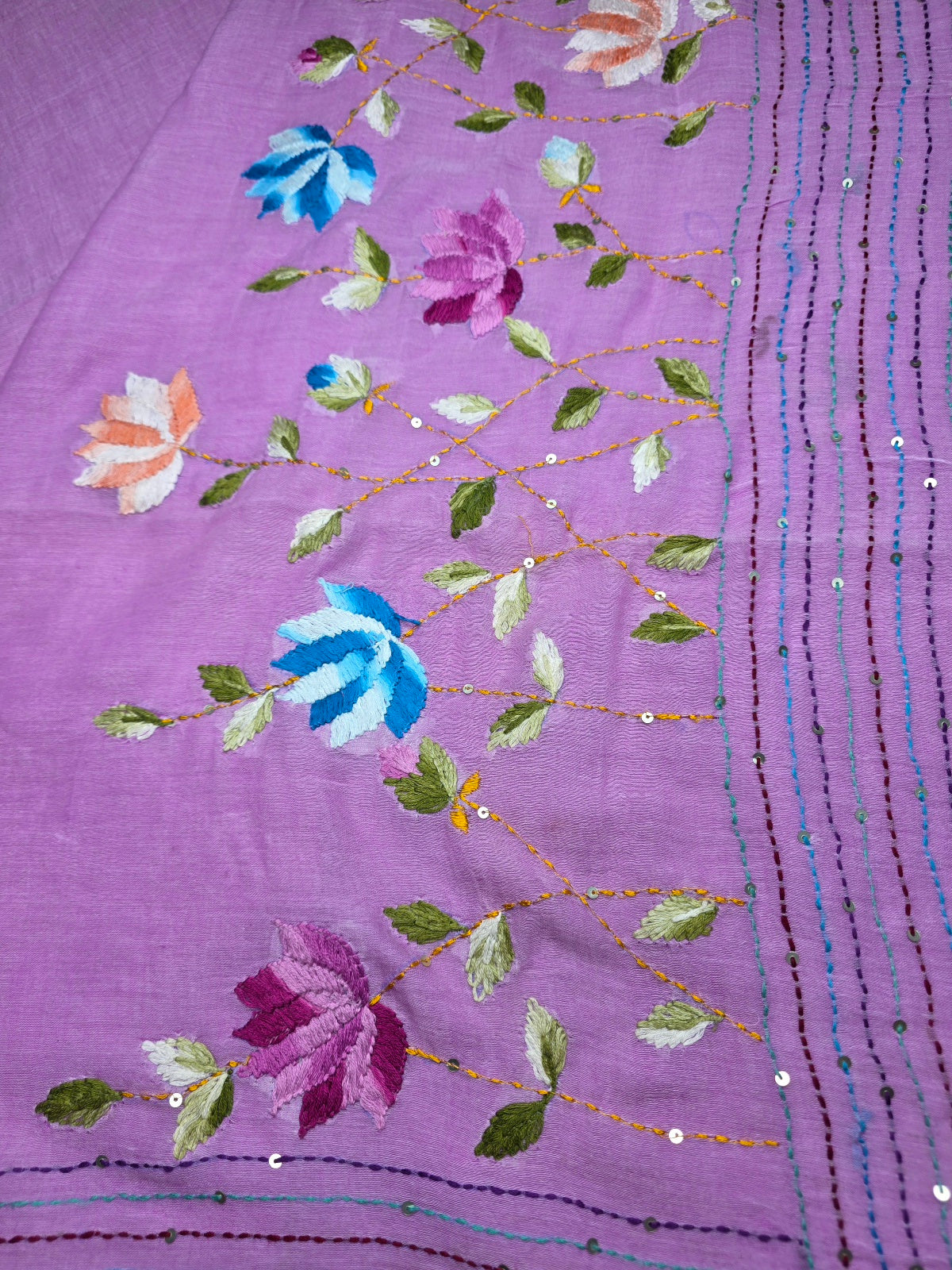 Lilac Handloom Mul Cotton Kantha Saree with Hand-Embroidered Lotuses