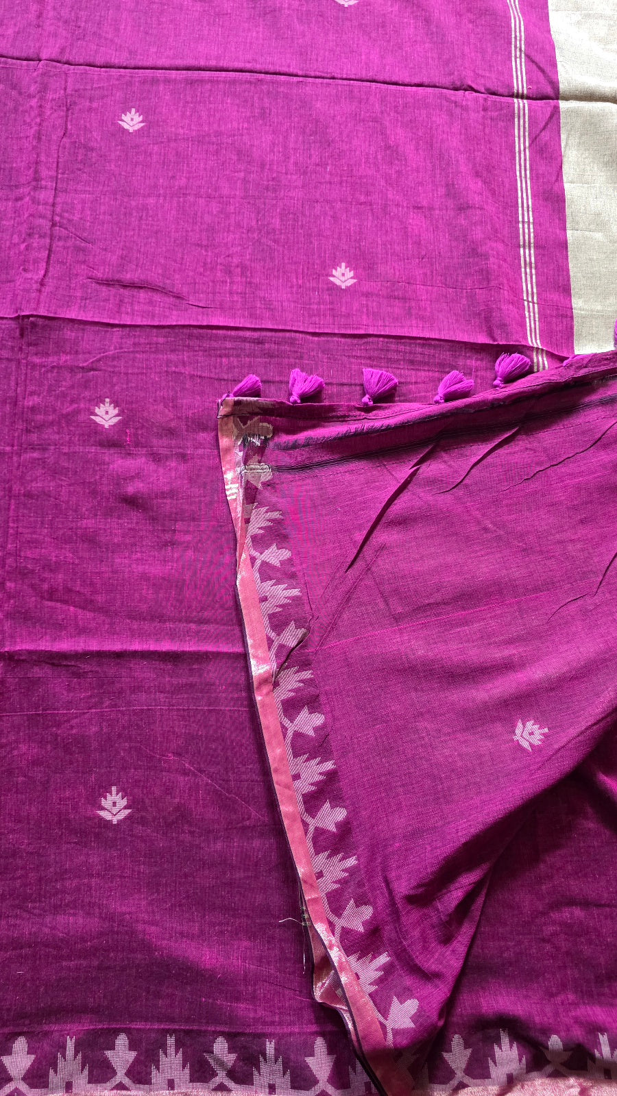 Magenta Handloom Cotton Saree with Temple Border