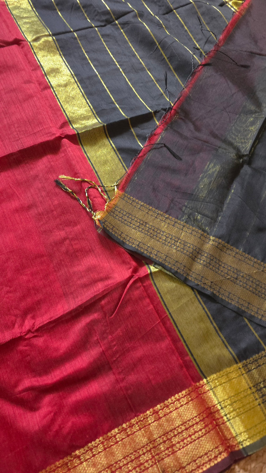 Red Maheshwari-Style Cotton Silk Saree with Black Pallu