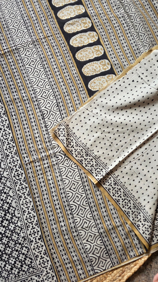 Black Hand-Block Printed Cotton Saree with Star Jaal and Paisley Pallu